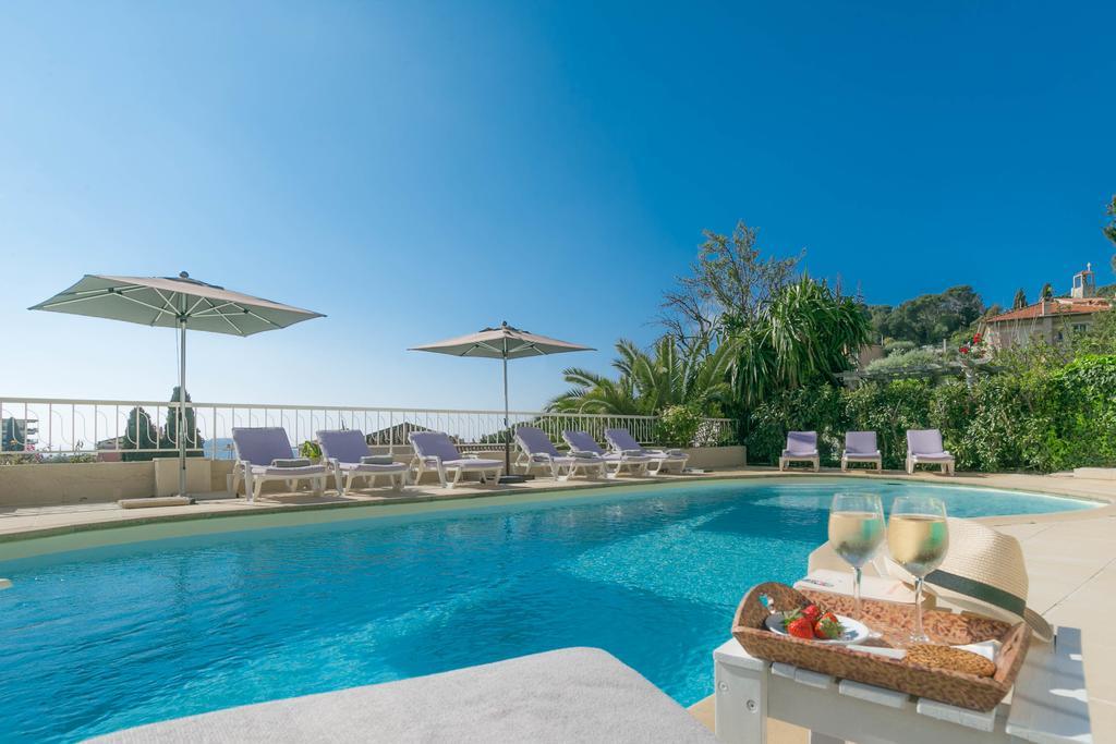 Hotel La Fiancee Du Pirate 3*